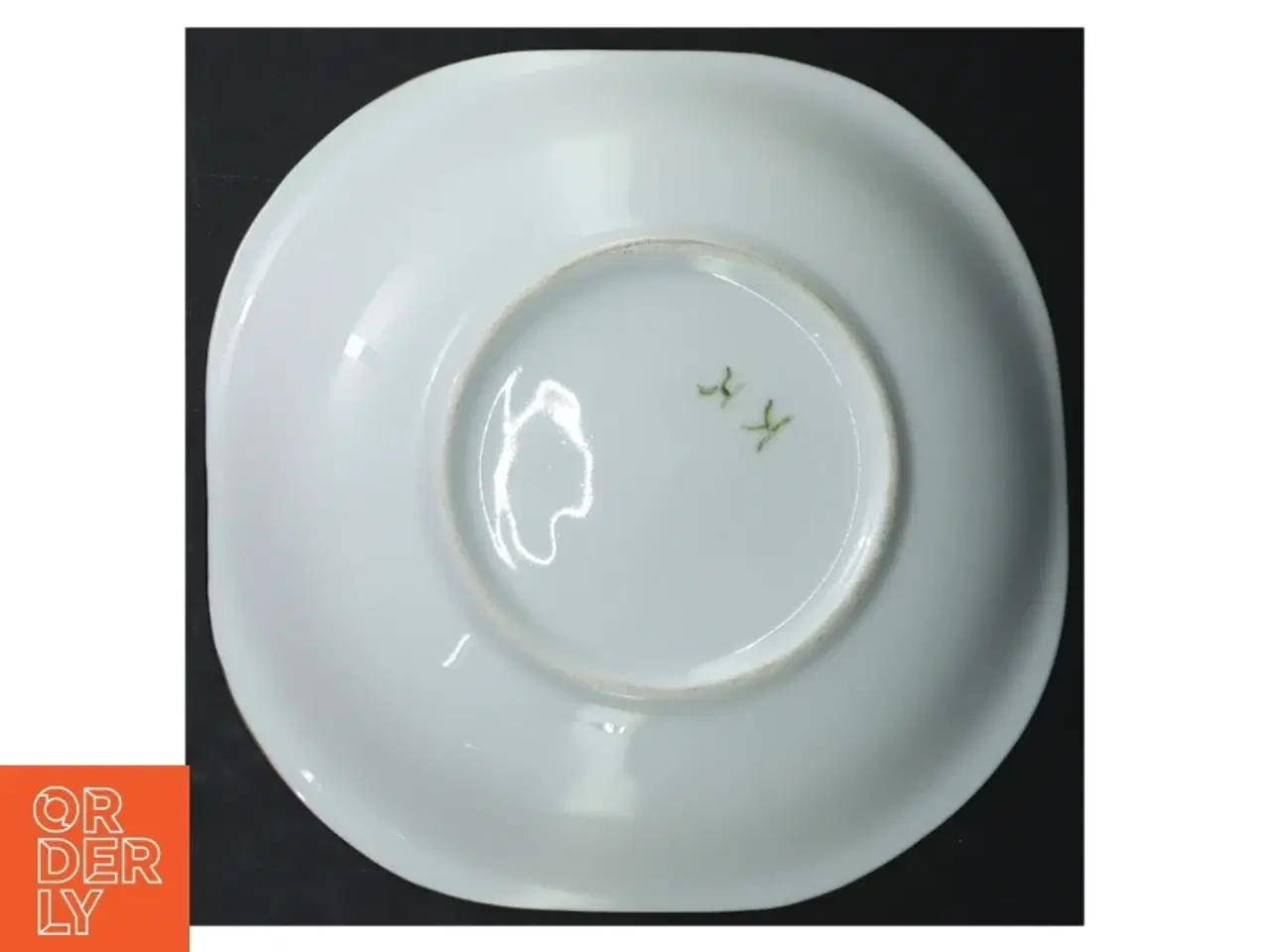 Billede 3 - Porcelænsskål med blomstermotiv fra K K (str. Ø 19 cm)