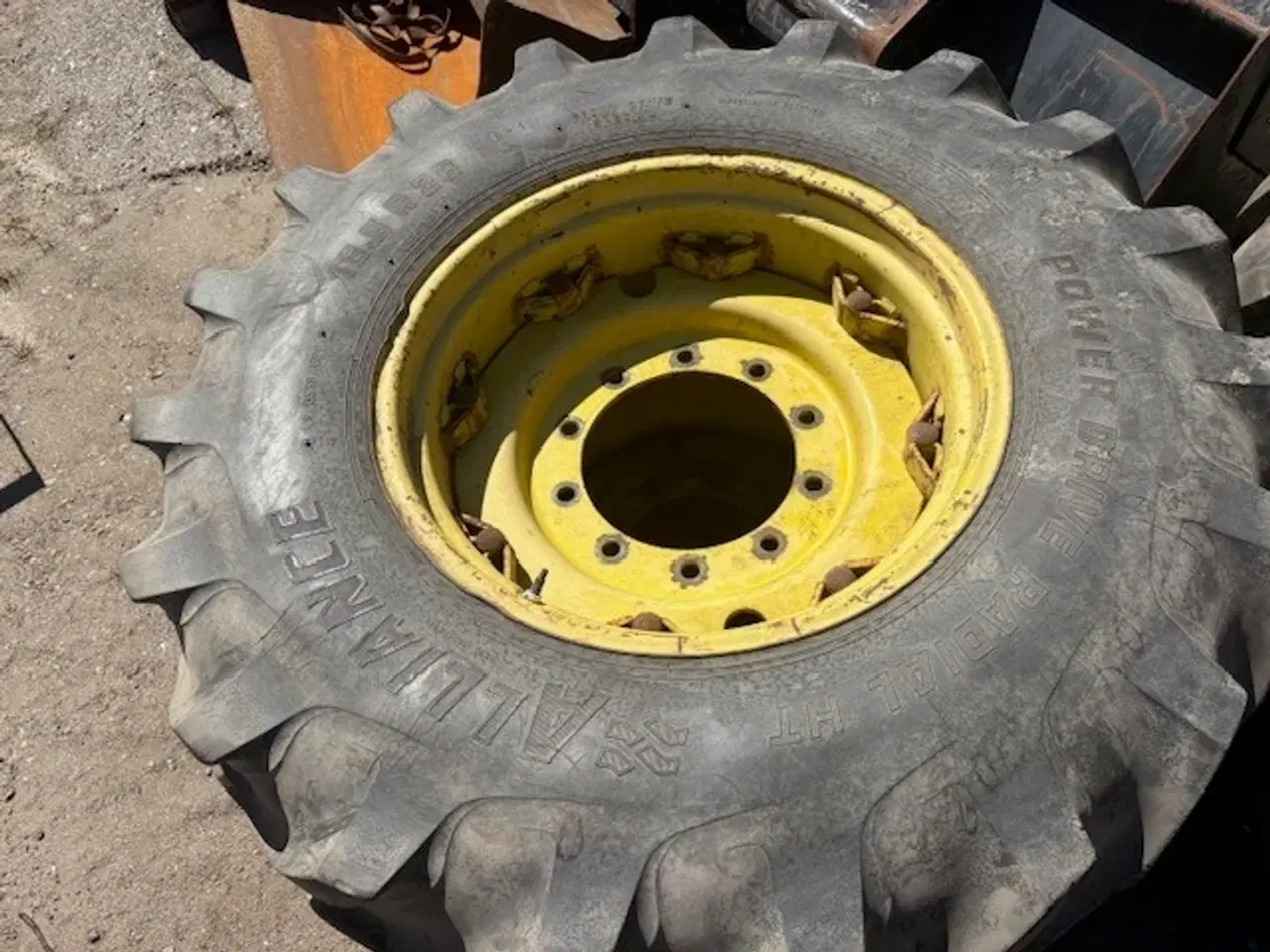 Billede 2 - Alliance 16.9R-26  50%
