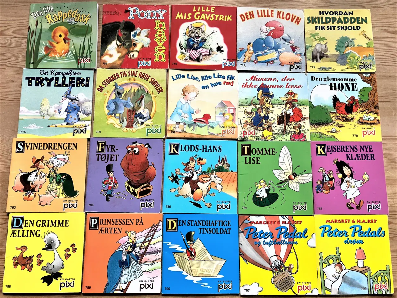 Billede 2 - TILBUD: 80 forskellige Pixi bøger, i alt 250 kr.