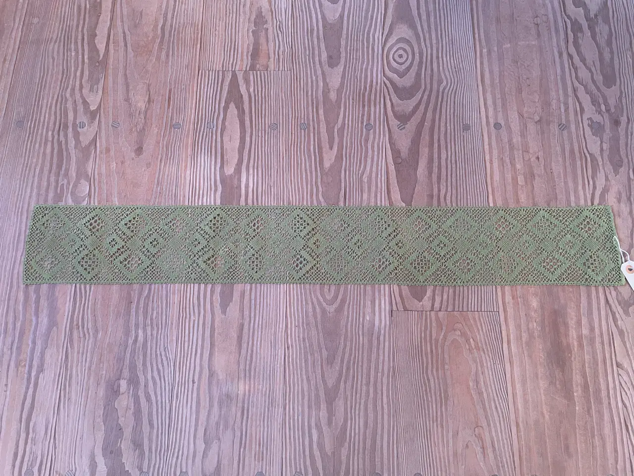 Billede 2 - Bordløber eller festremse kniplet