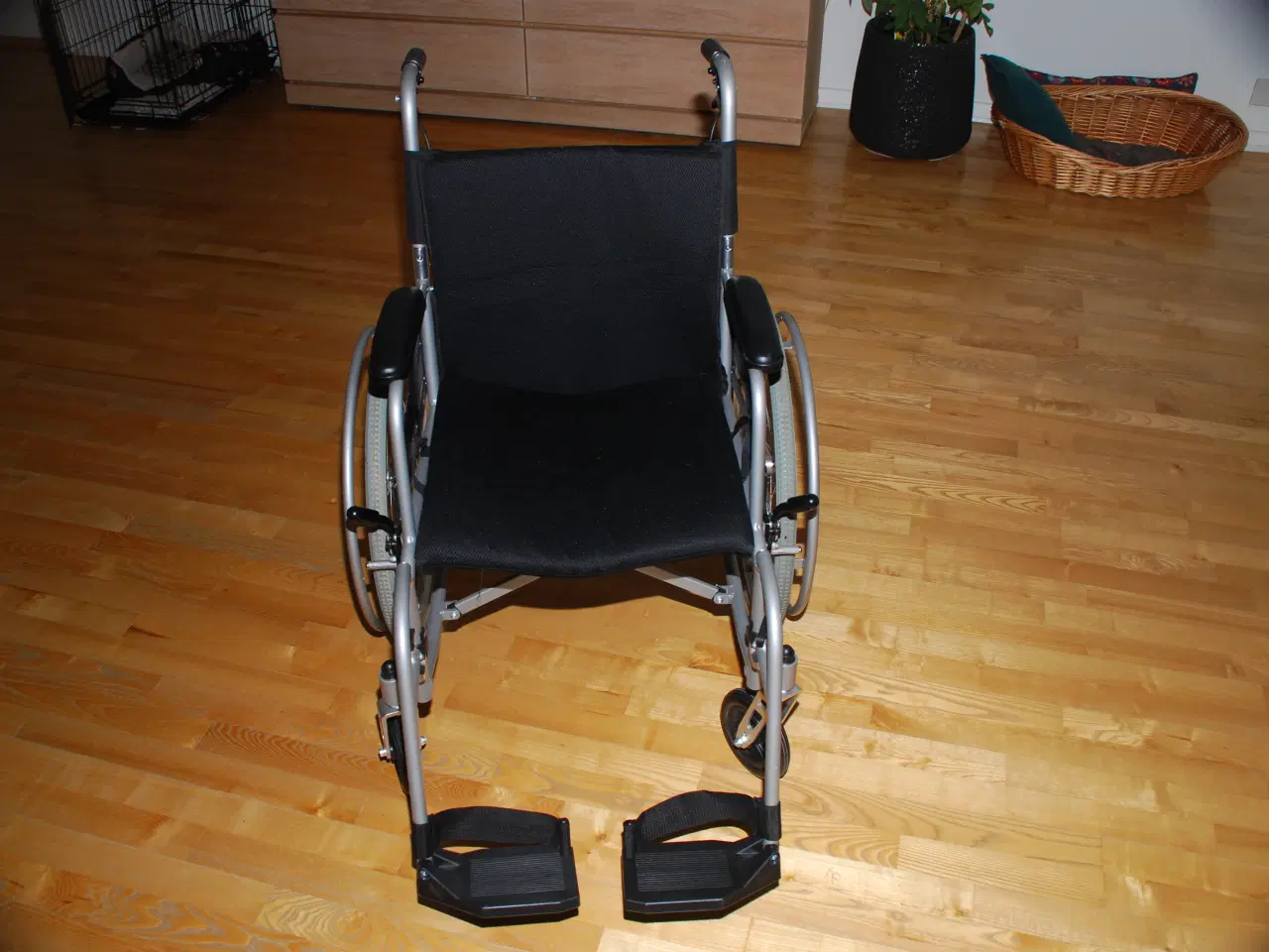 Billede 4 - Kørestol Actiumplus