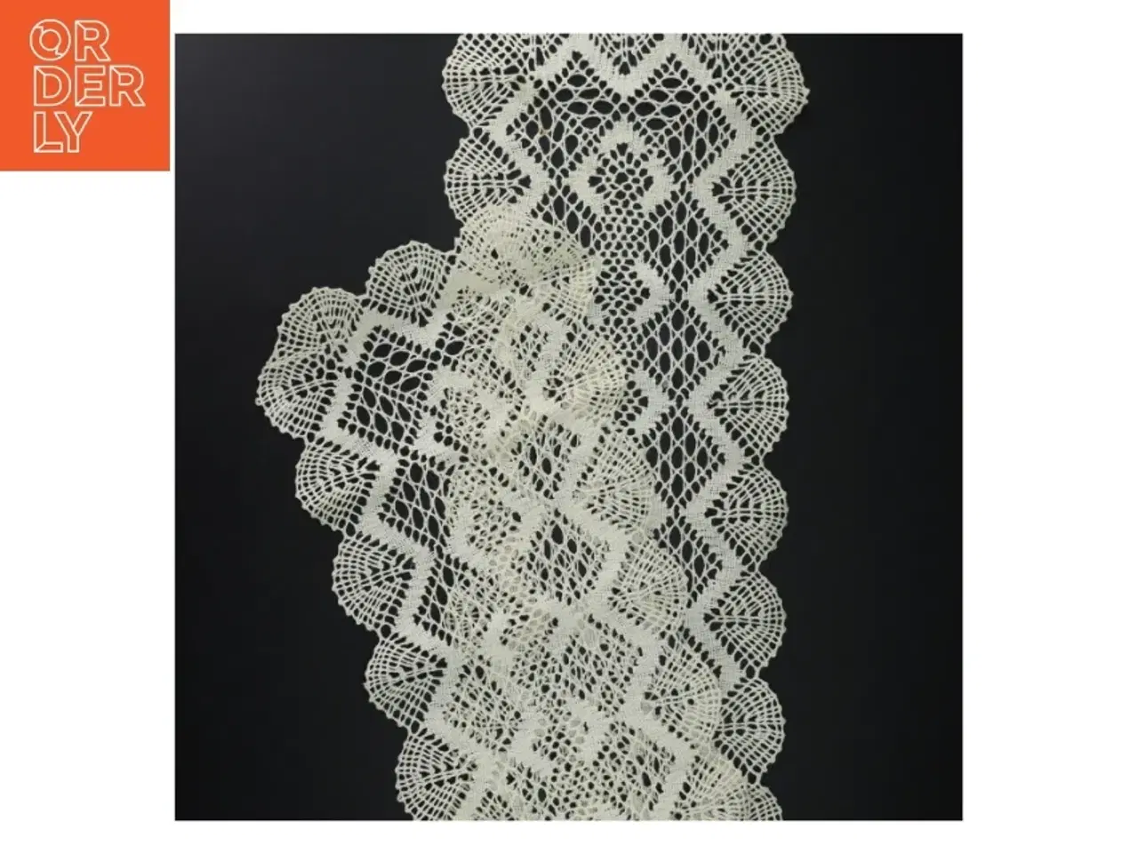 Billede 1 - Hæklet bordløber (str. 97x23 cm)