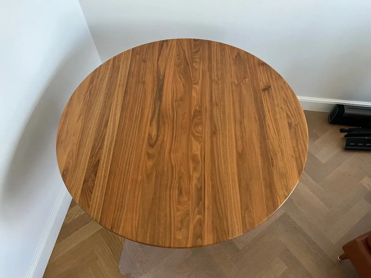 Billede 3 - Trissebord i olieret valnød