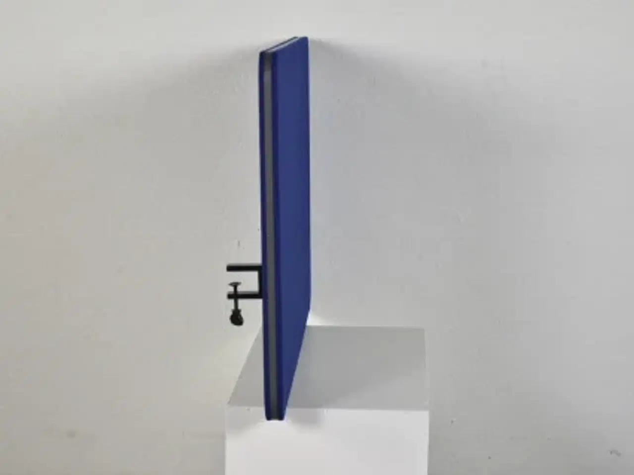 Billede 2 - Lintex bordskærm i blå, inkl. 2 beslag