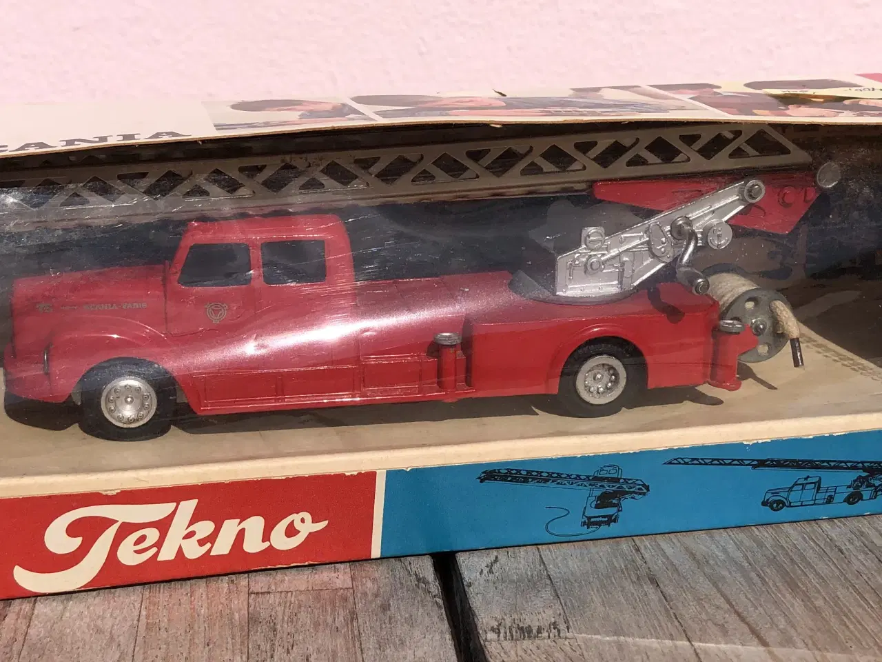 Billede 1 - TEKNO...SCANIA VABIS STIGEBIL MED ÆSKE