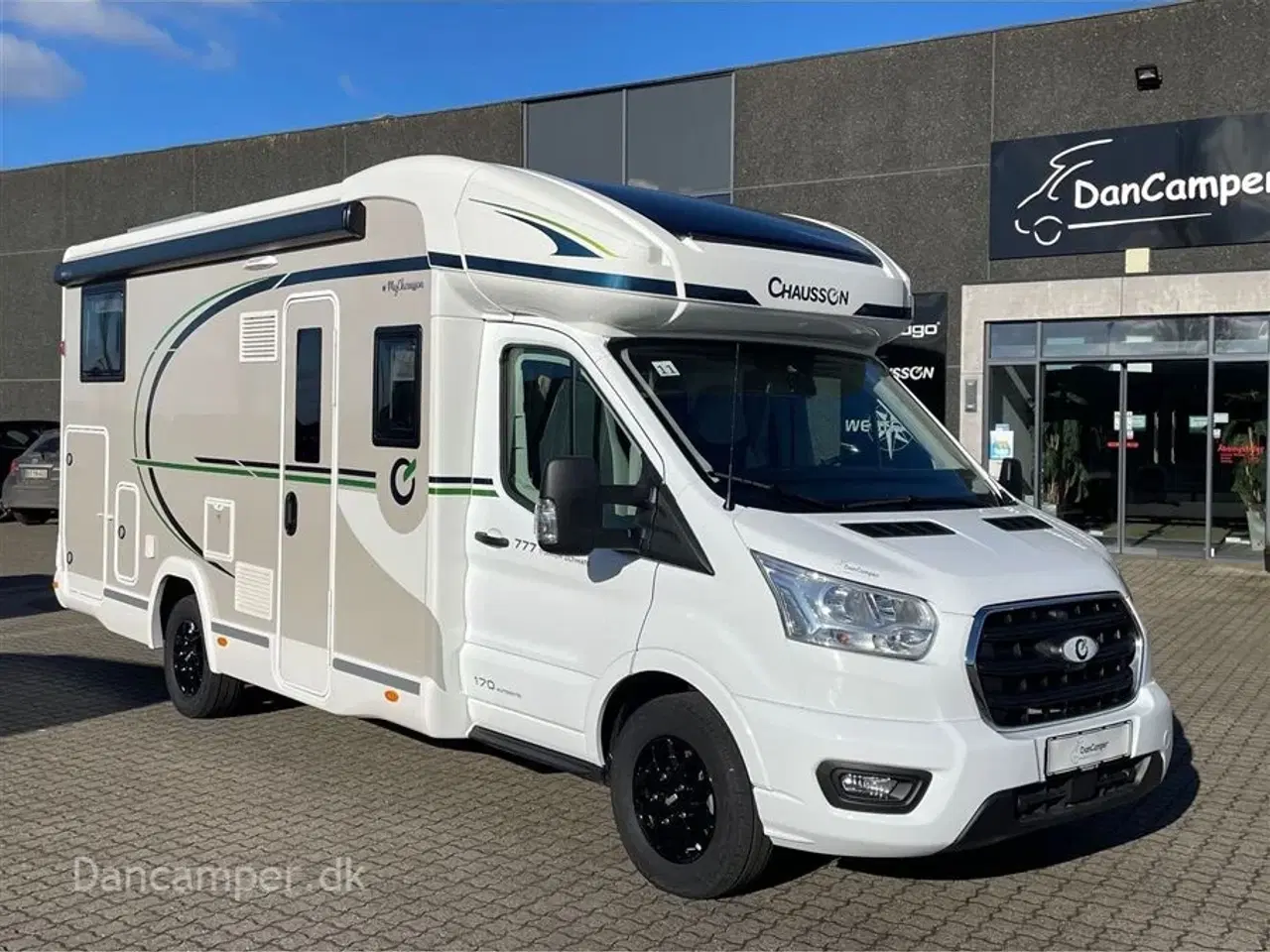 Billede 1 - 2024 - Chausson Titanium 777GA ULTIMATE   Enkeltsenge, lounge, siddegruppe, opredning i siddegruppen. 170HK Aut, markise, solceller mmm