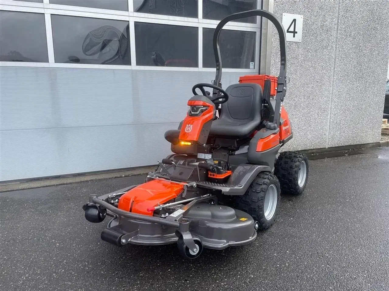 Billede 2 - Husqvarna P524 XR fjernstyret Inkl. combi 122 cm klippebord.
