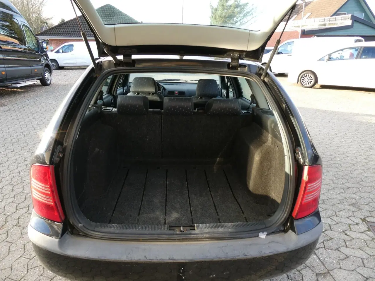 Billede 12 - Skoda Octavia 1,6 Ambiente Combi aut.