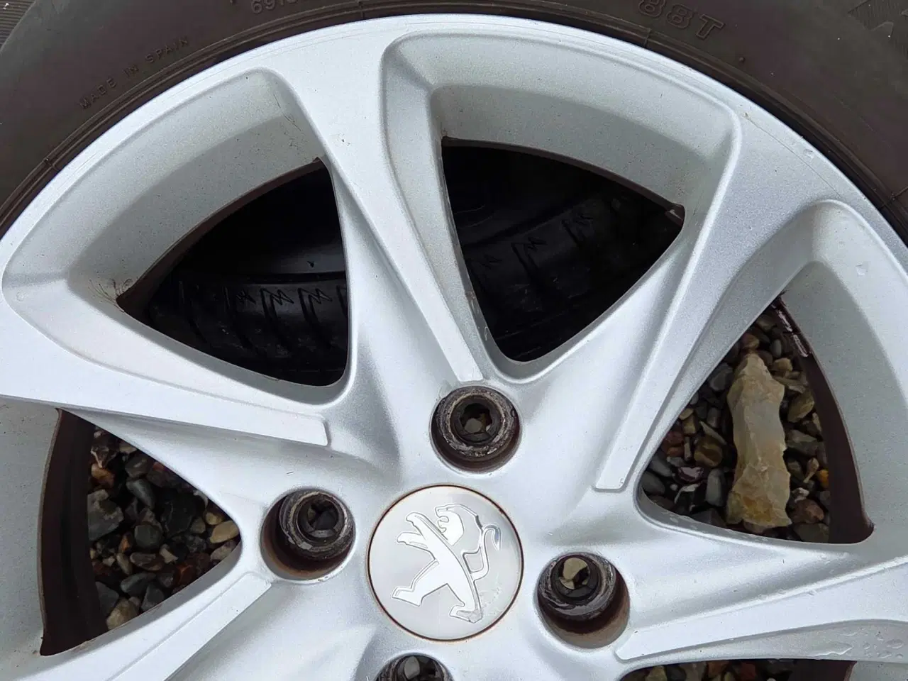 Billede 2 - Org peugeot 208 fælger med sommerdæk