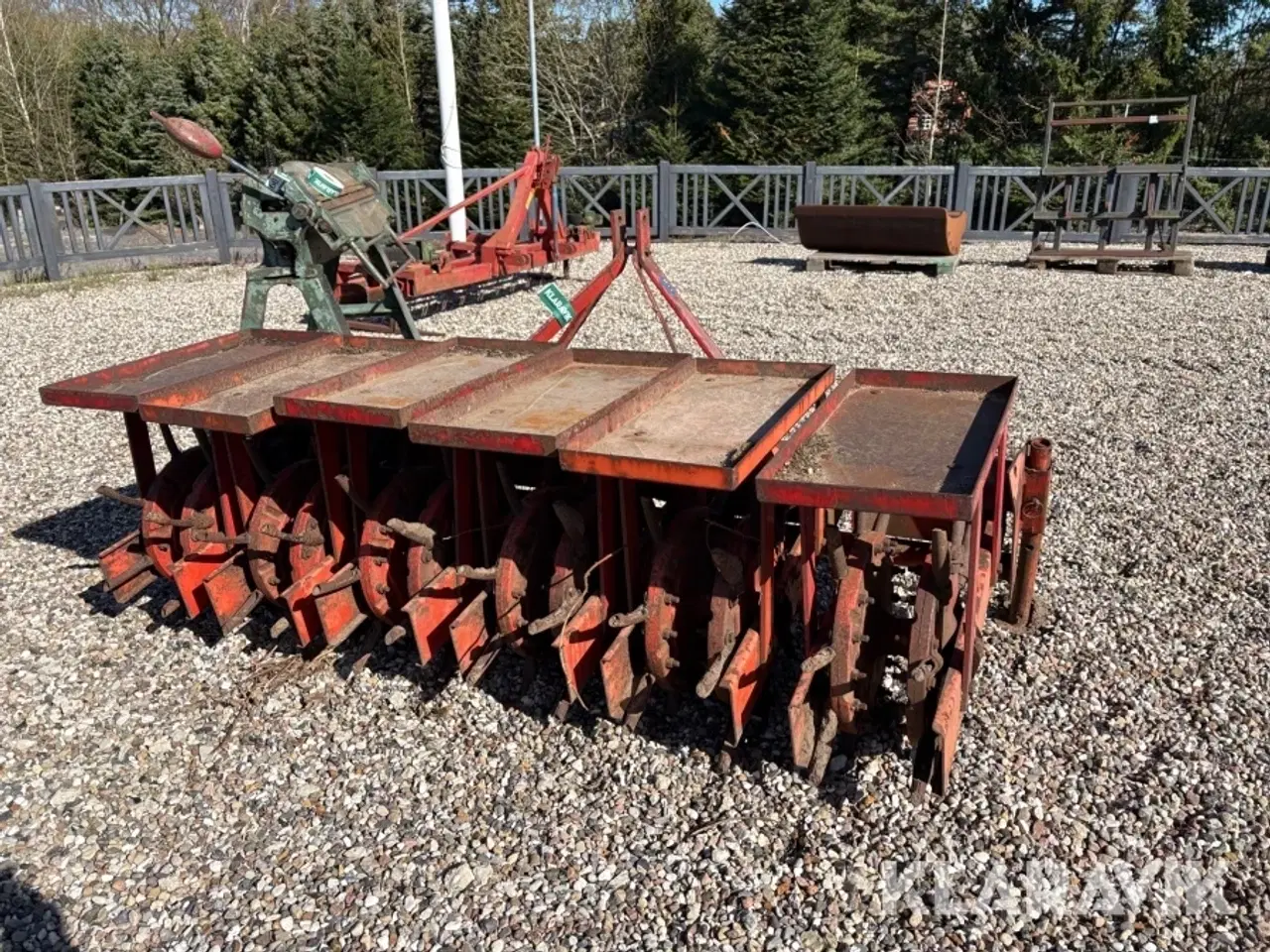 Billede 3 - Prikler til græsplæne Jacobsen