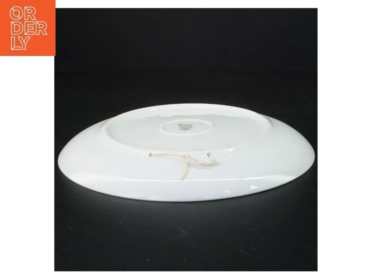 Billede 3 - Dekorativ porcelænplatte fra B&G (str. O 23 komma 5 cm)