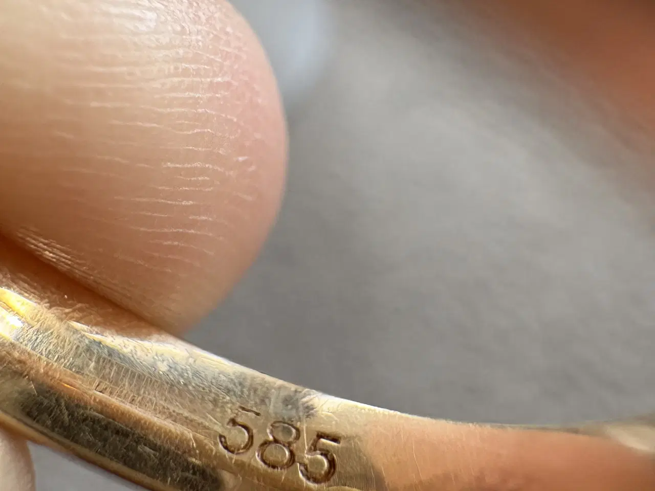 Billede 4 - Alliancering i Guld med brillanter