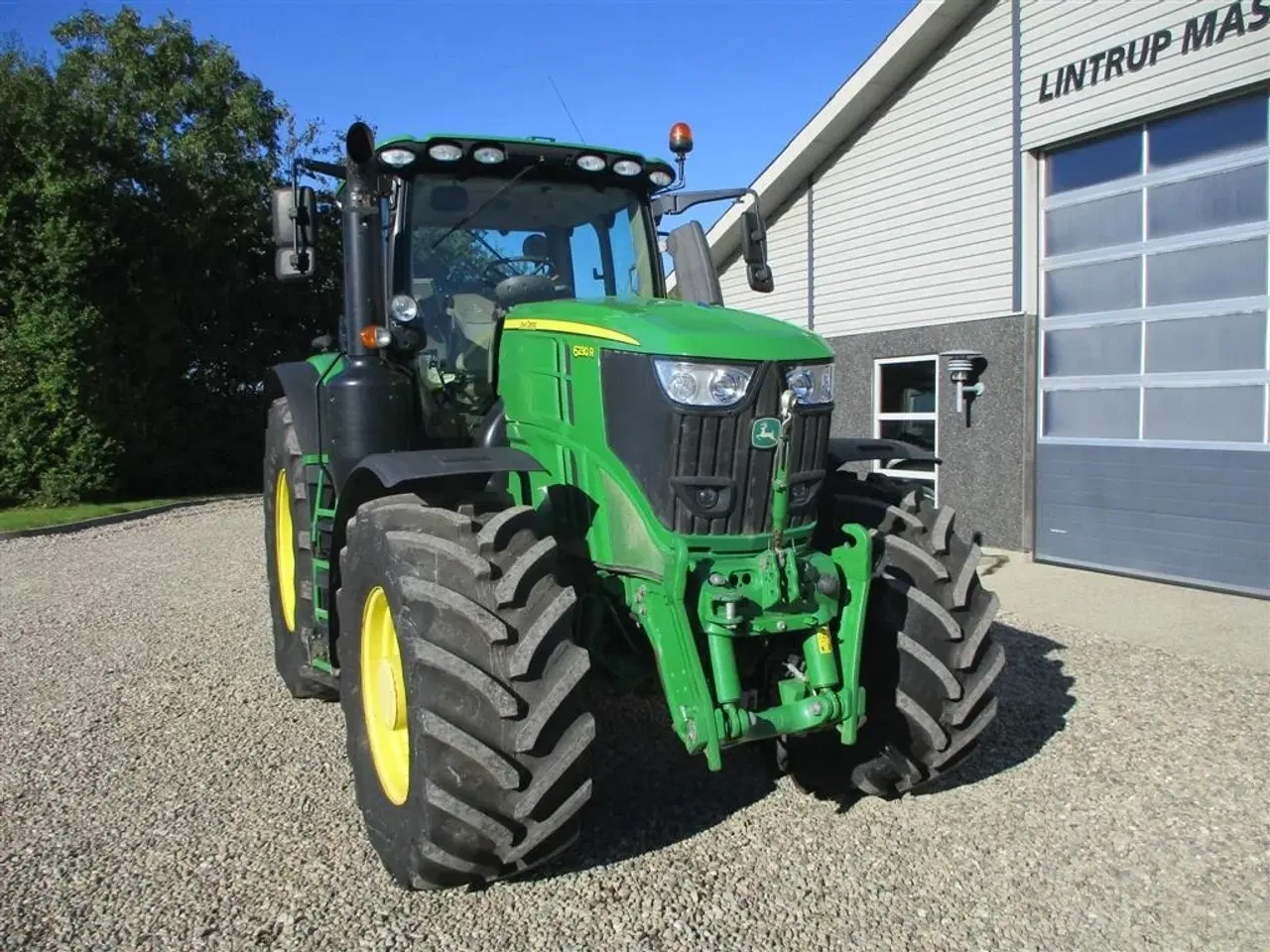 Billede 18 - John Deere 6230R med Command pro kørehåndtag.