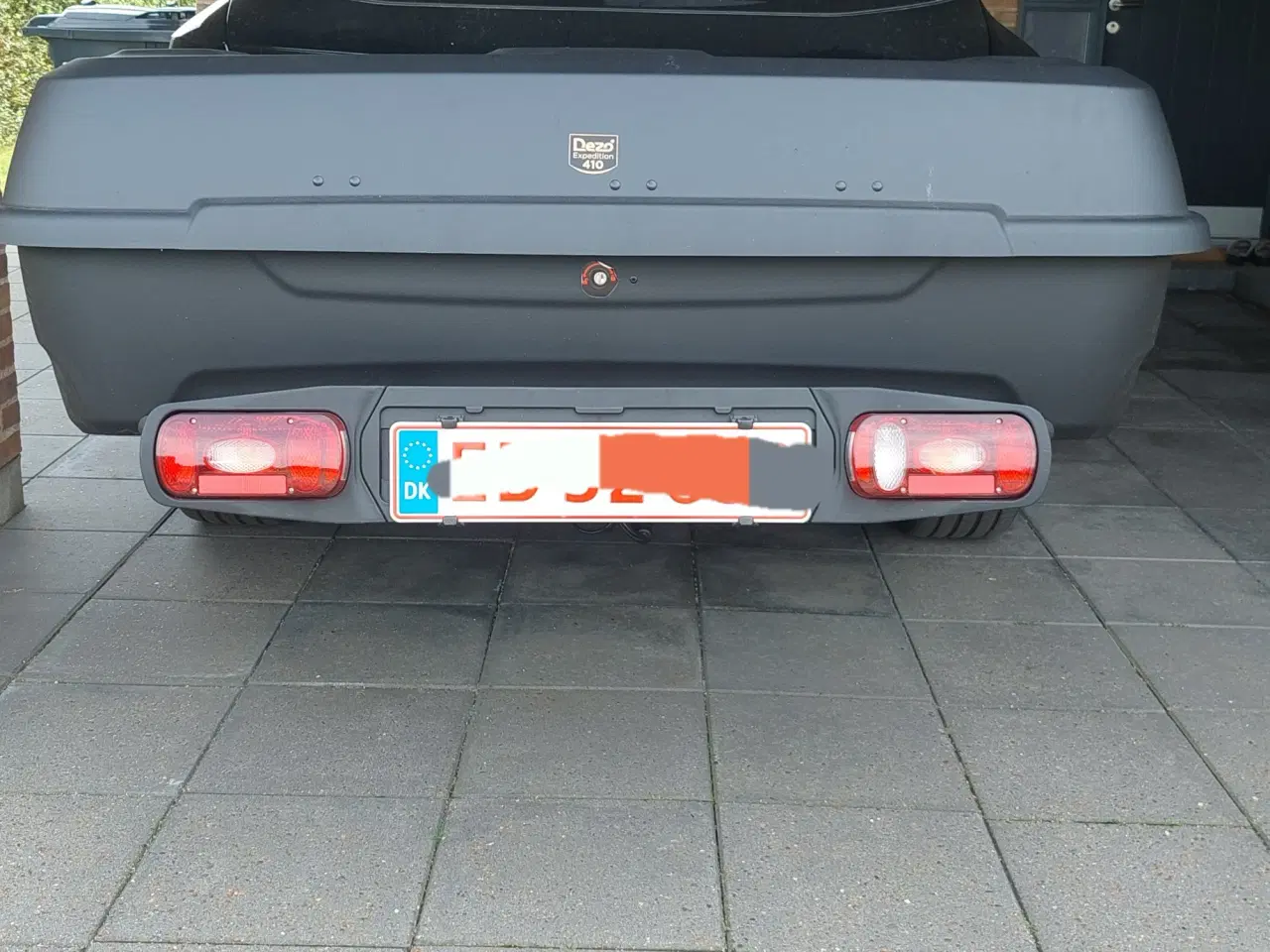 Billede 1 - Sort bagageboks til bil til leje 
