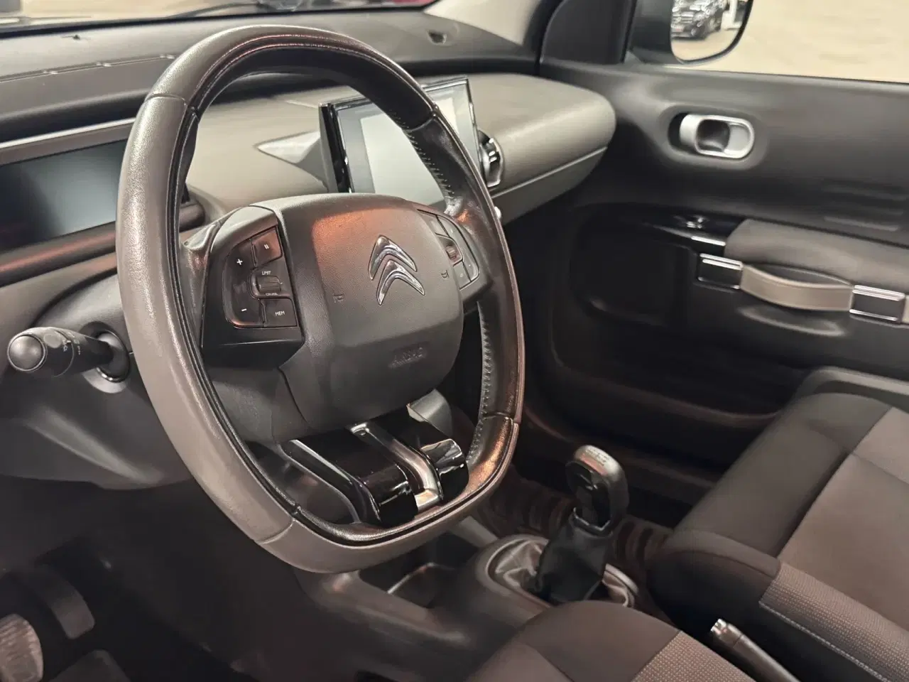 Billede 16 - Citroën C4 Cactus 1,6 Blue HDi Funky start/stop 100HK 5d