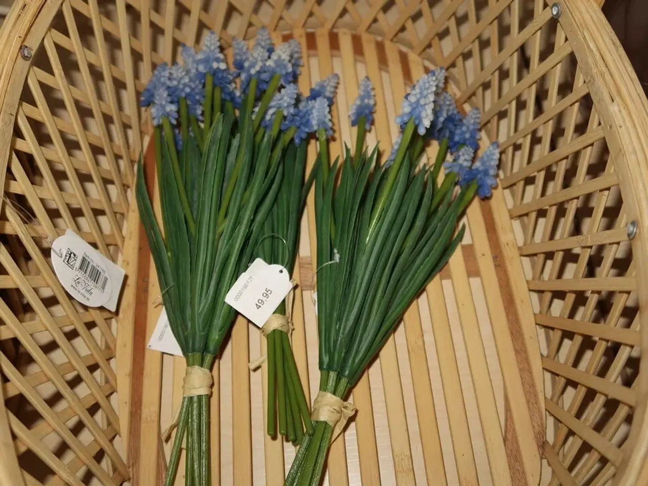 Billede 2 - Kurv med div. Kunstige blomster