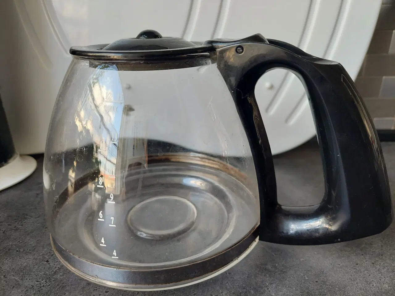 Billede 1 - kande/glas til kaffemaskine, sort farve greb og lå