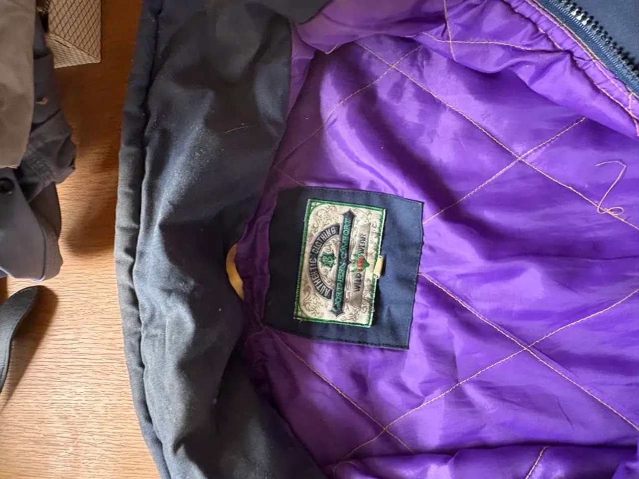 Billede 3 - 🧥Farverig jakke fra Wild Fox Wear – str. XL