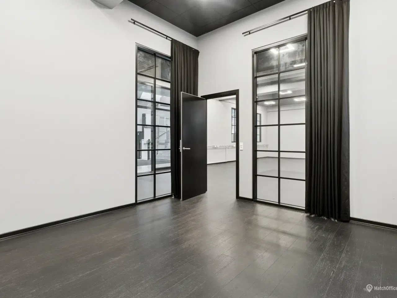 Billede 5 - Højloftet og flot istandsat lejemål i B!NGS