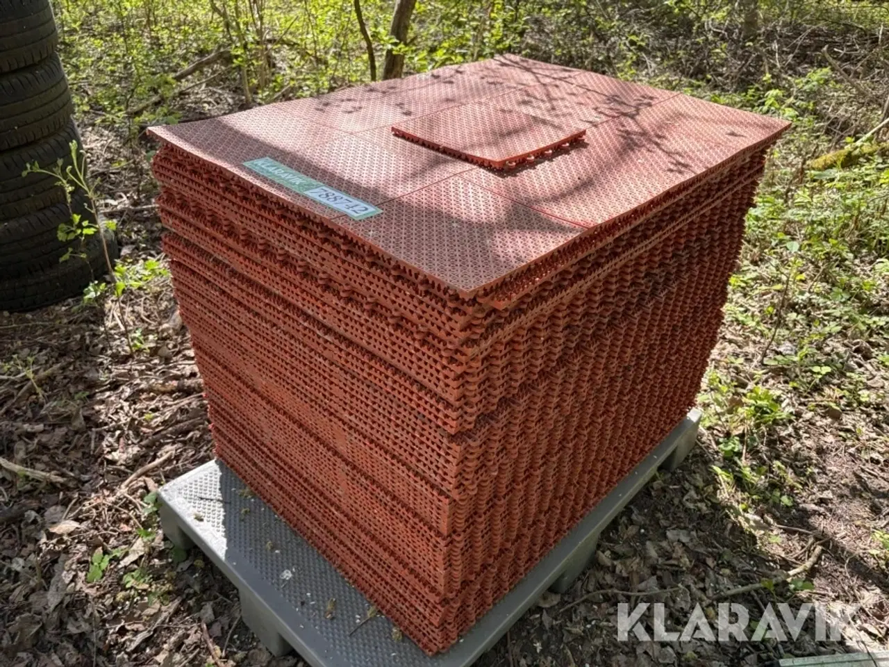 Billede 1 - Gulvplader i plast - 1 palle