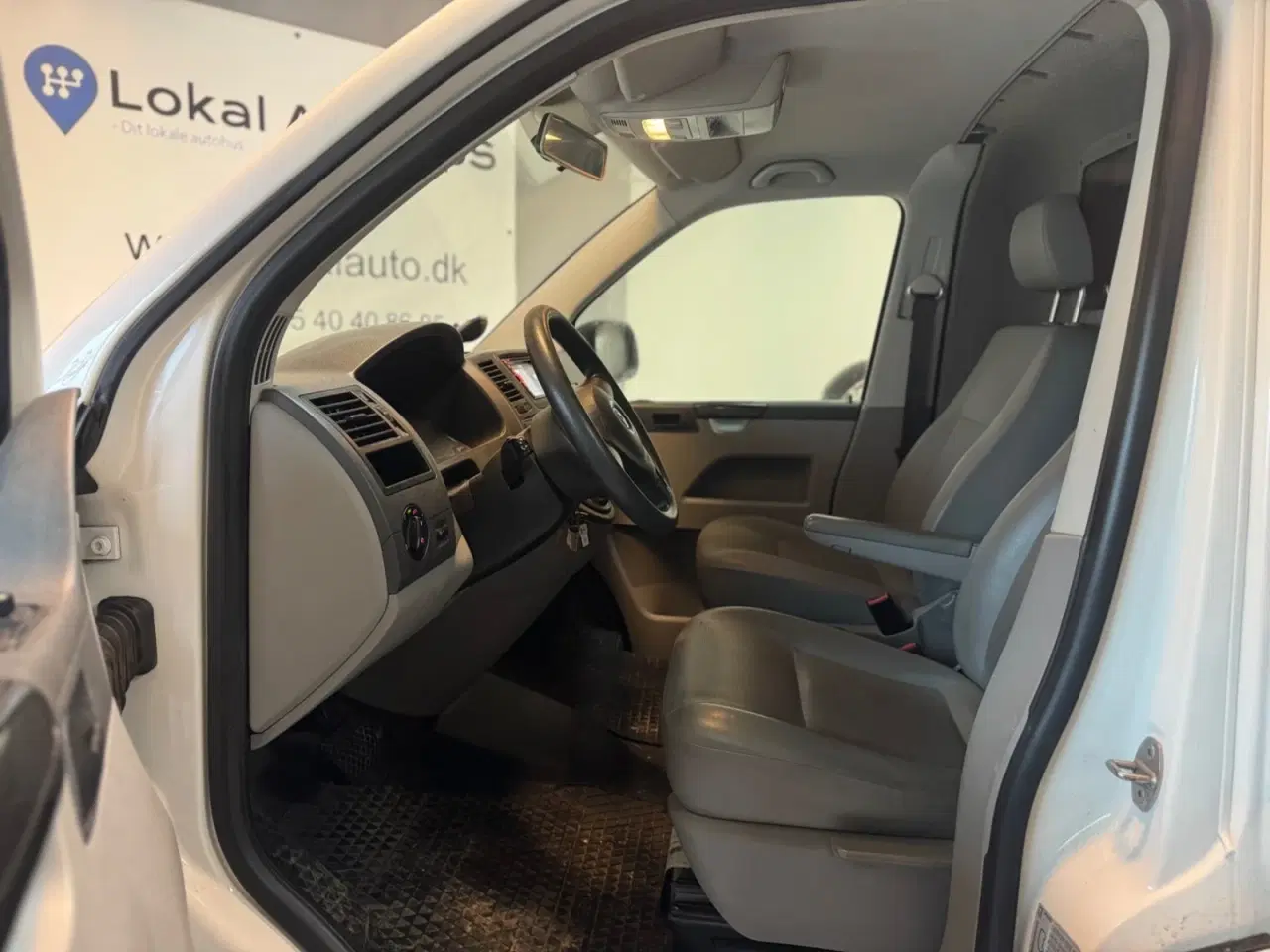 Billede 9 - VW Transporter 2,0 TDi 140 Kassevogn DSG kort