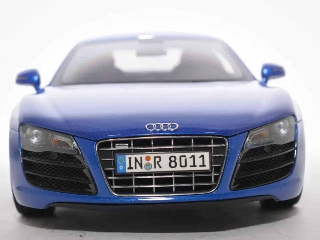 Billede 2 - 1:18 Audi R8 5.2 V10 FSI Quattro 