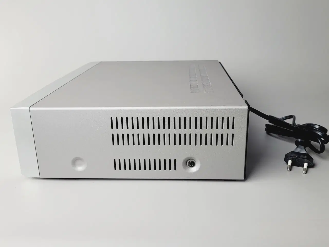 Billede 3 - ⭐️· Lumatron VHS Videomaskine - Model VCR2106BS