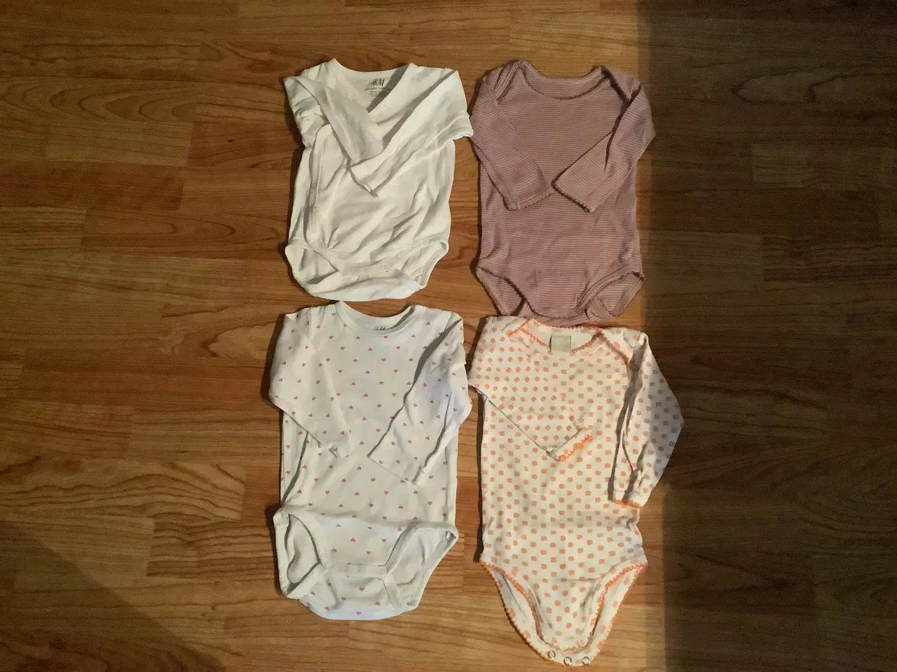 Billede 3 - Helt nye 6 body str. 68 pige ( Noa Noa og Name it)