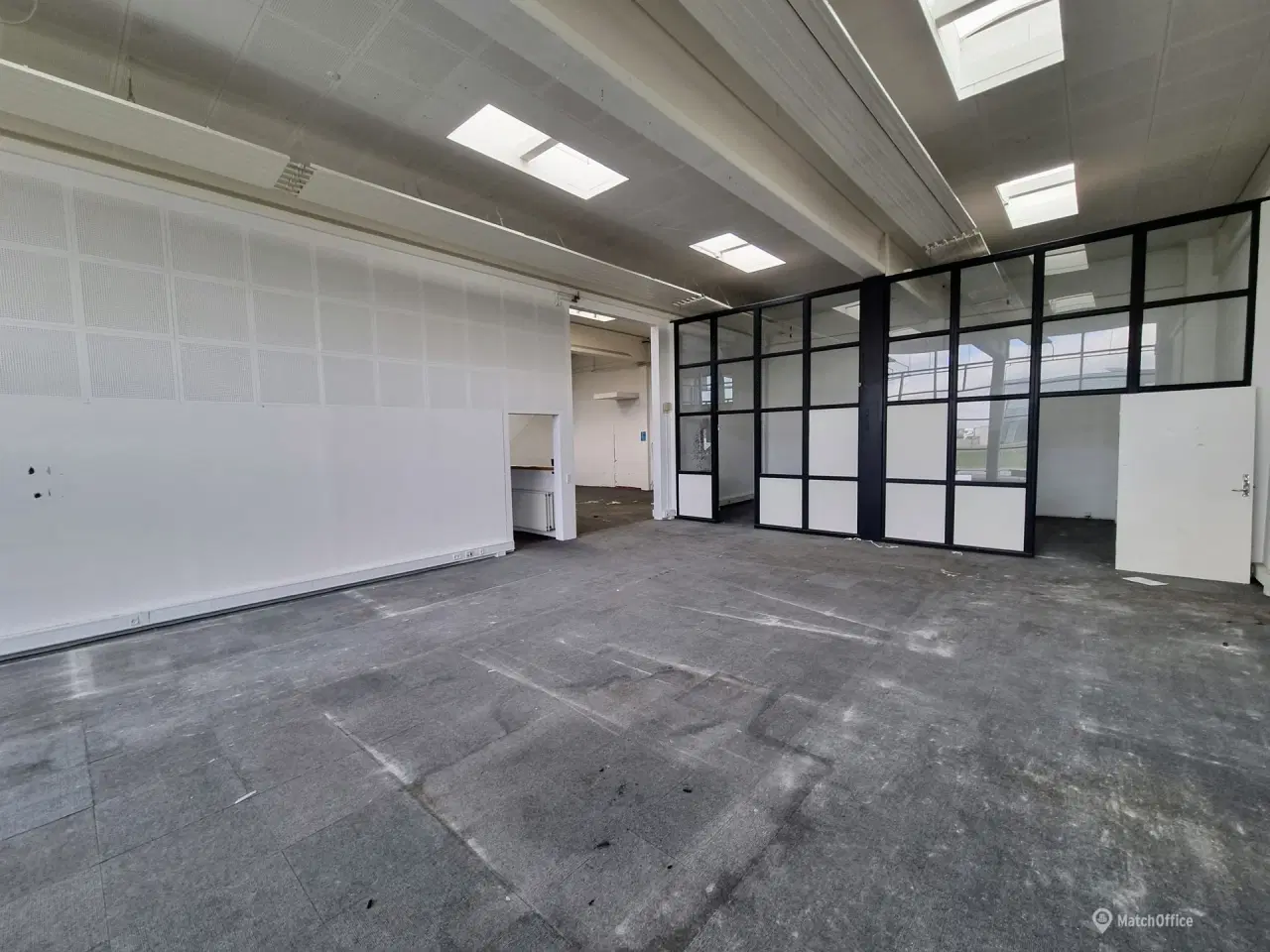 Billede 4 - Højloftet lager med kontordel - i alt 902 kvm