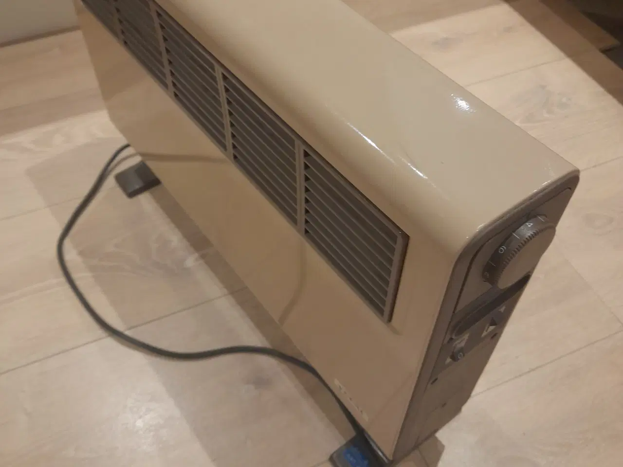 Billede 1 - Elradiator 1000/2000 Watt