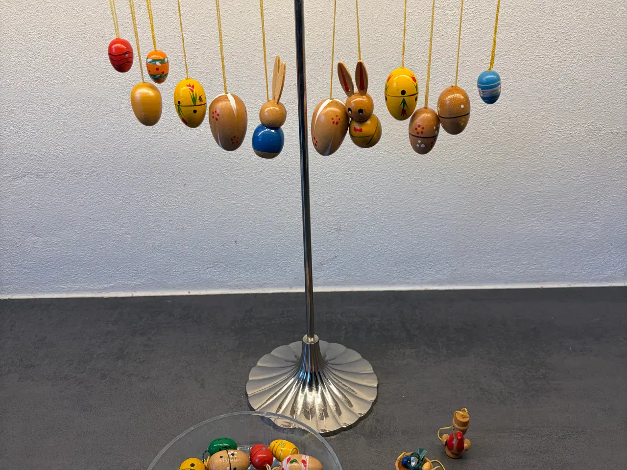 Billede 3 - Påskepynt af træ til ophæng