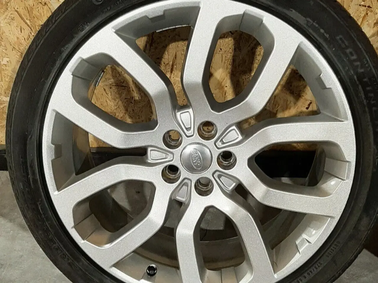 Billede 3 - Helårsdæk Continental Range Rover 275/40 R22