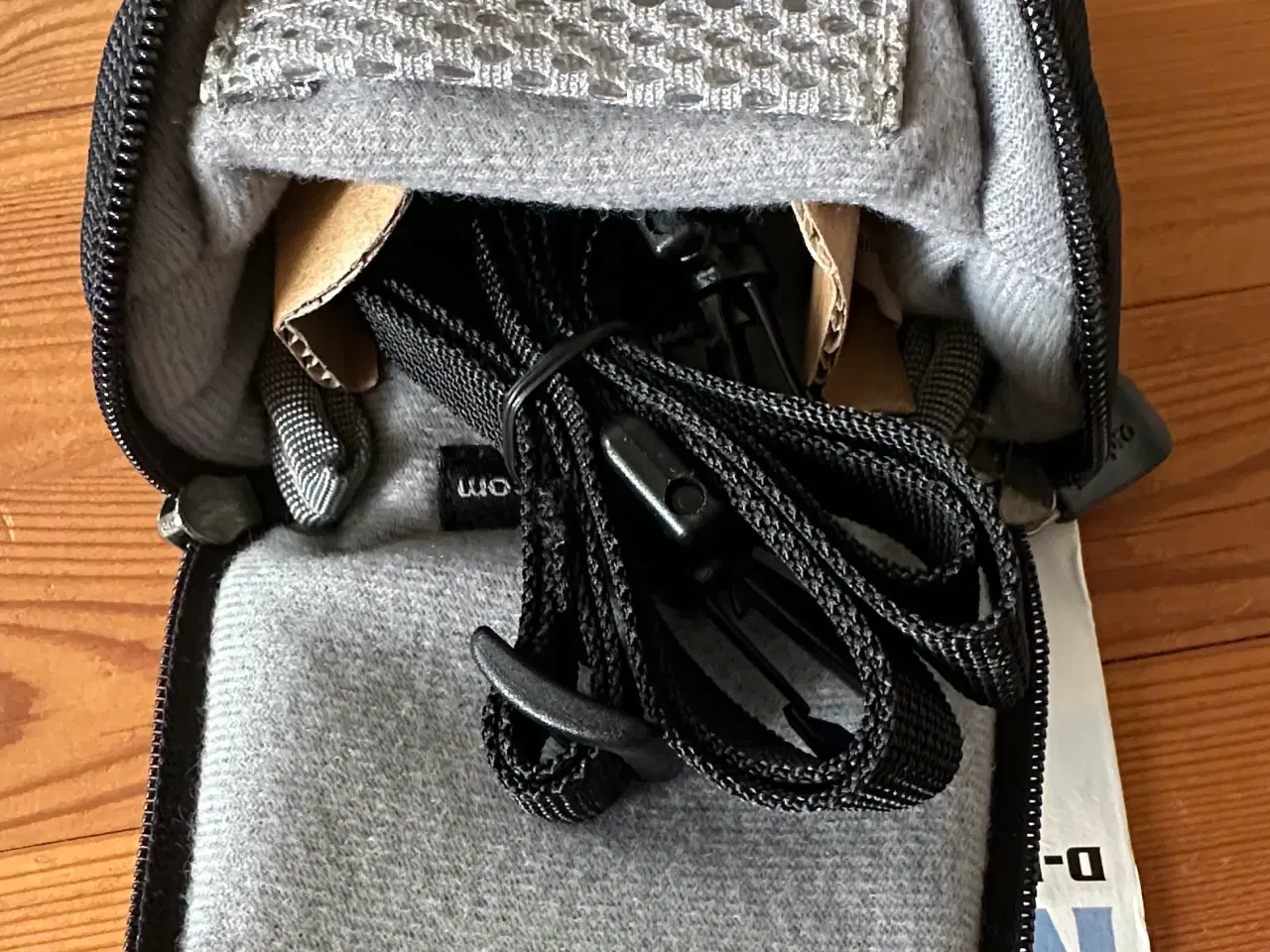 Billede 3 - Kamerataske – Lille bæltetaske, Lowepro D-Res 10