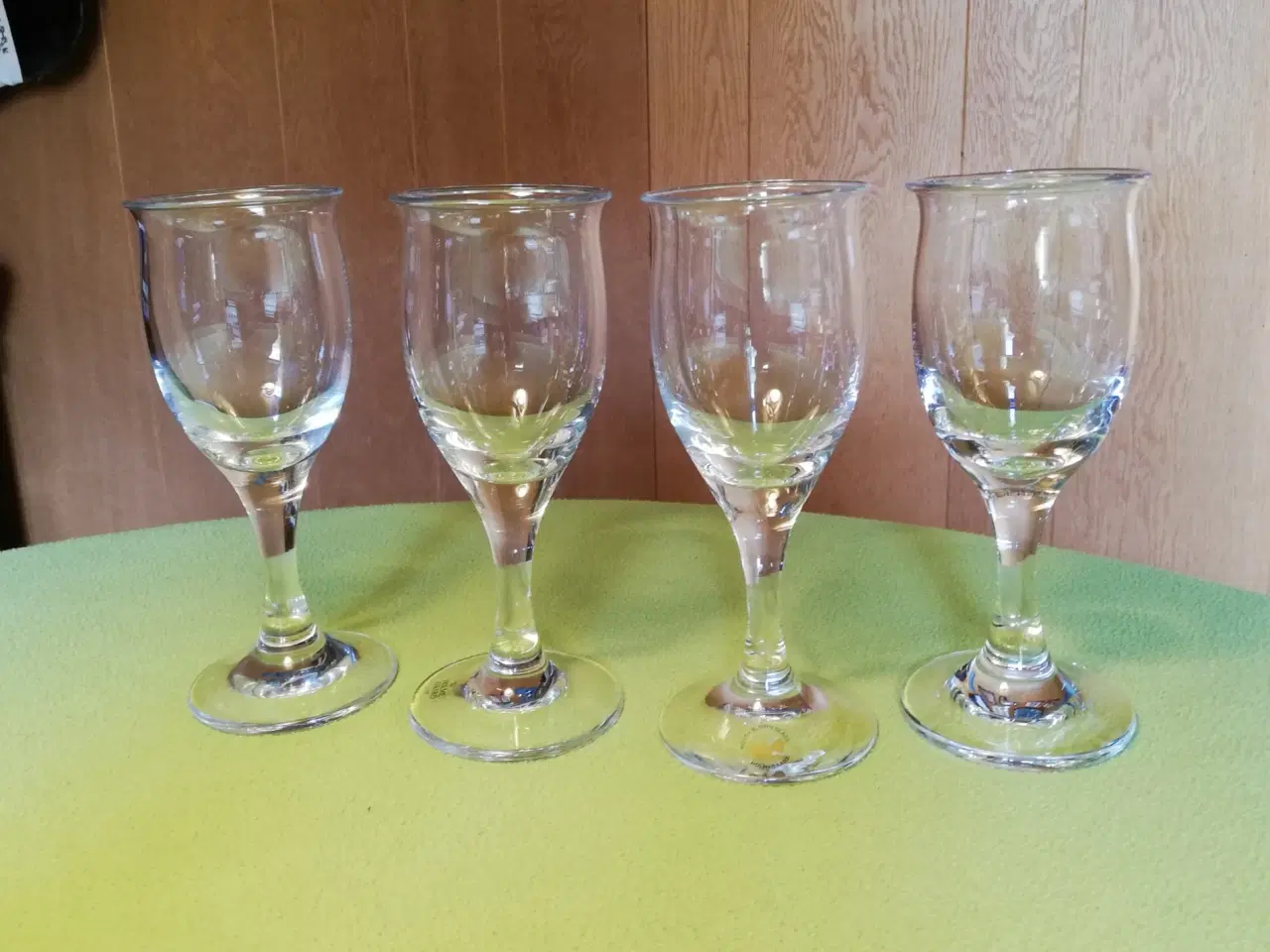Billede 2 - Ideelle rødvinsglas uden bly højde 19,5 cm 