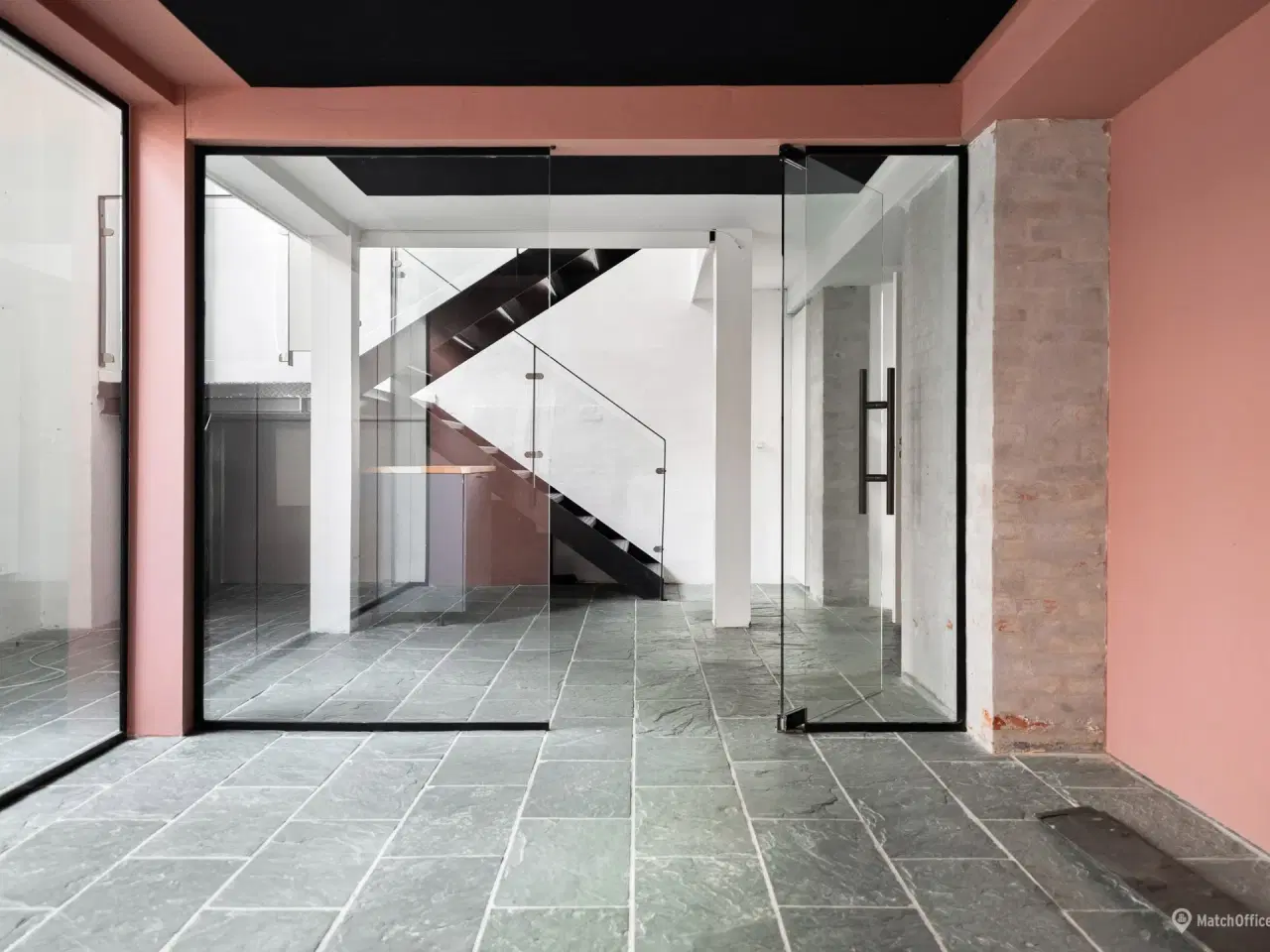 Billede 10 - Lejemål med godt lysindfald og god rumfordeling på Frederiksberg Allé