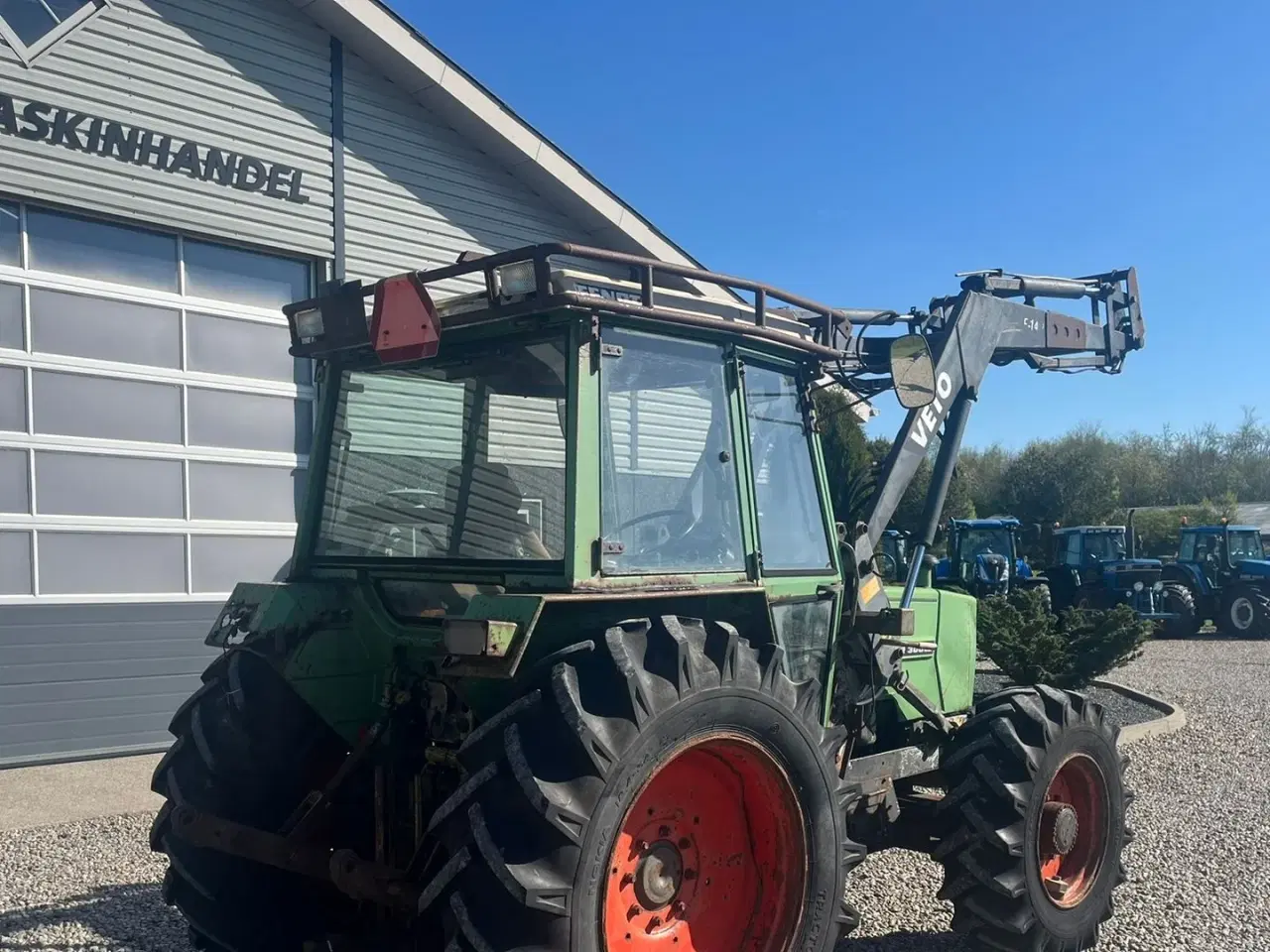 Billede 14 - Fendt 308 LS Farmer Turbomatik med frontlæsser og skovinddækning