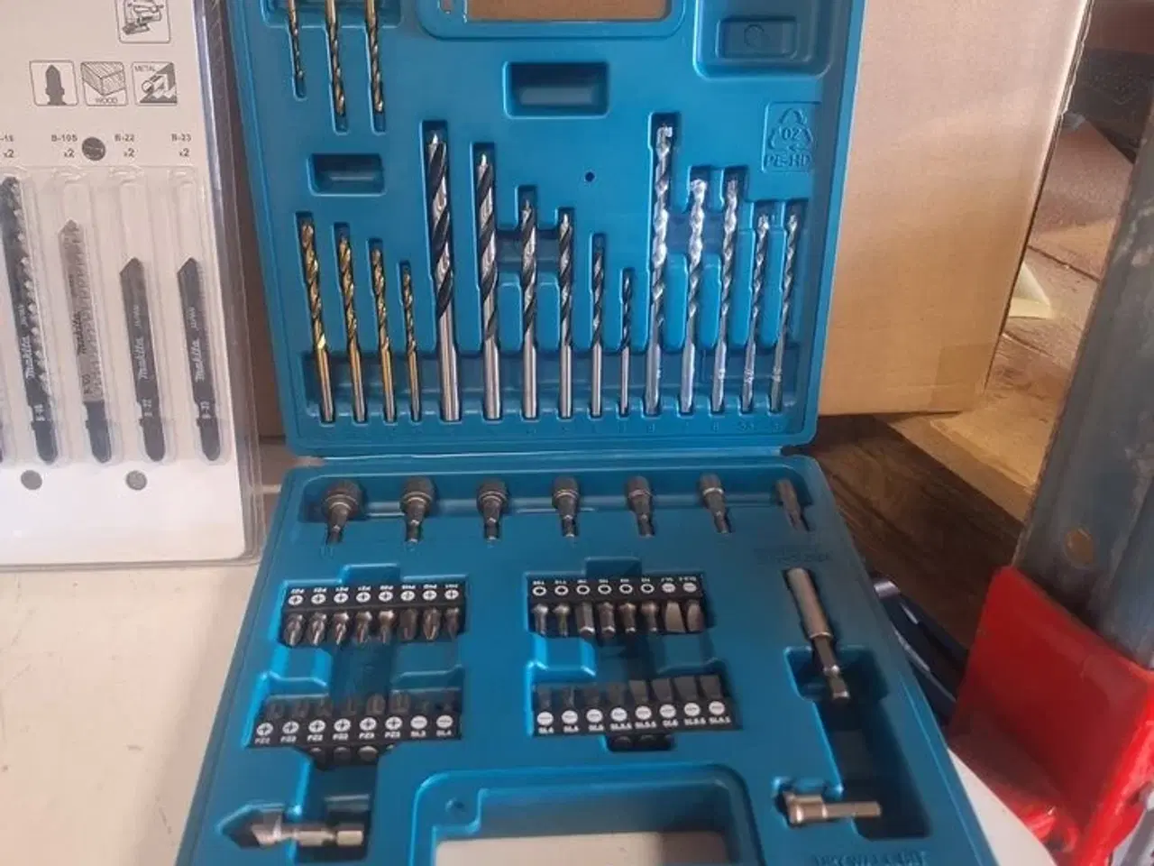 Billede 2 - Makita Bor/bitssæt 60 Dele + Makita stiksavklinger 10 dele