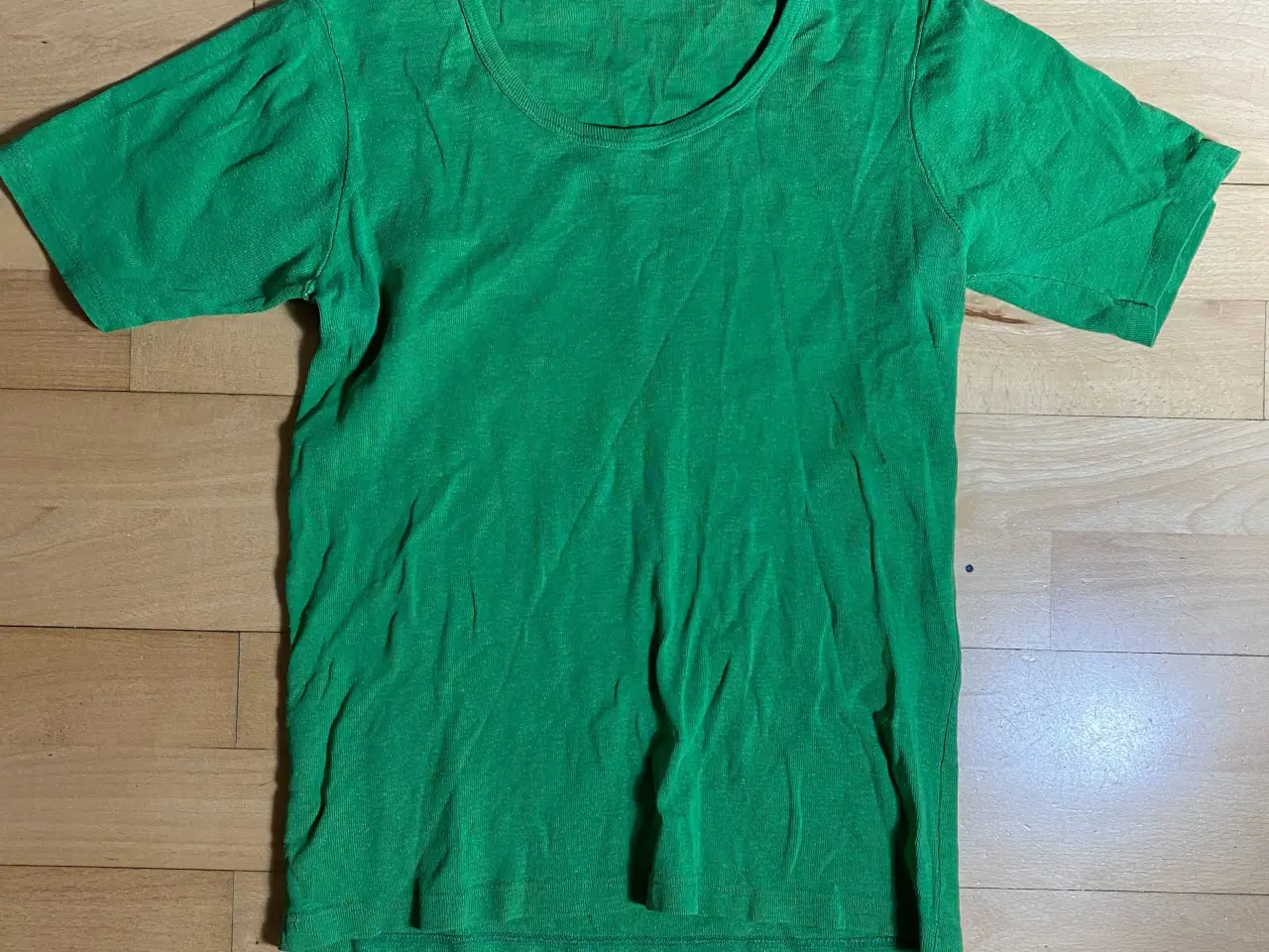 Billede 1 - T-shirt Str. 146 (11år)  Fie grøn GMB