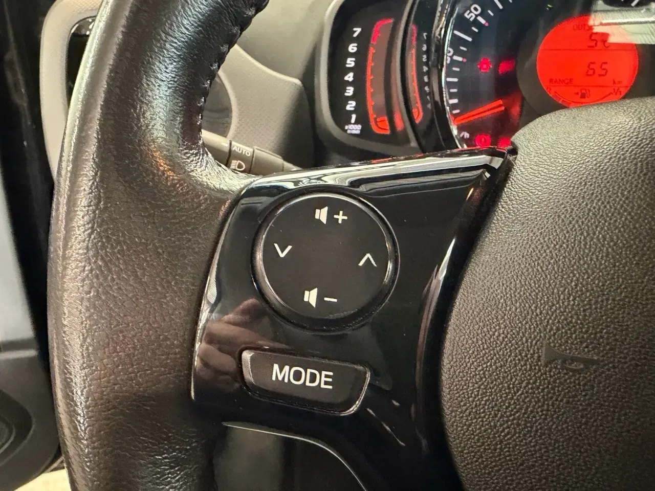 Billede 10 - Peugeot 108 1,0 e-Vti Allure+ 72HK 5d