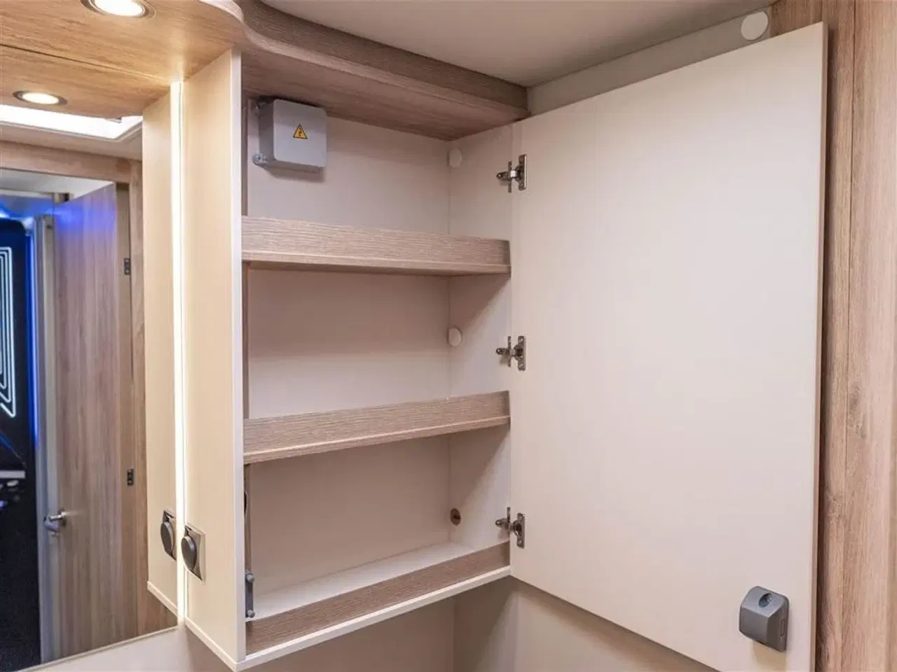 Billede 27 - 2022 - Euramobil Integra Line 720 EF   Tysk kvalitet og luksus