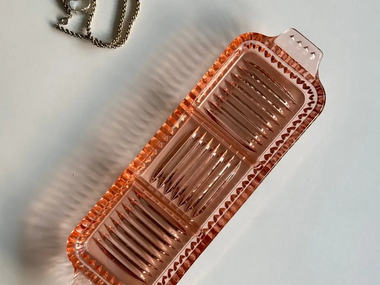 Billede 2 - Cabaretfad, rosa glas