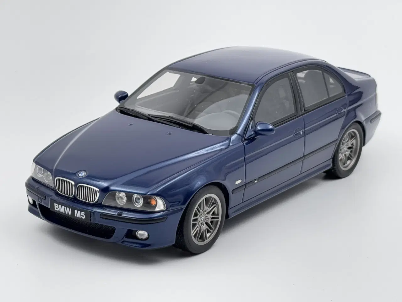 Billede 1 - 1998 BMW M5 E39 - 1:18