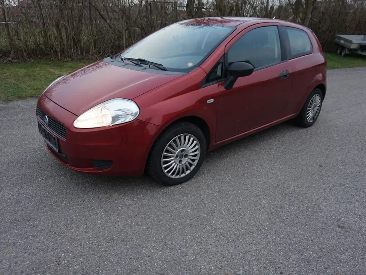 Billede 1 - Fiat Punto 1,2 personbil Rød Årg. 2006