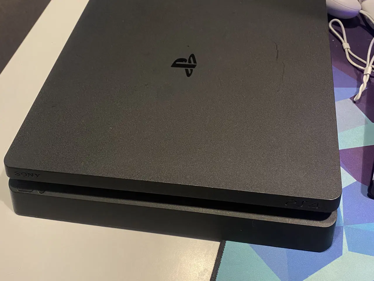 Billede 1 - PlayStation 4 samt 1stk controller