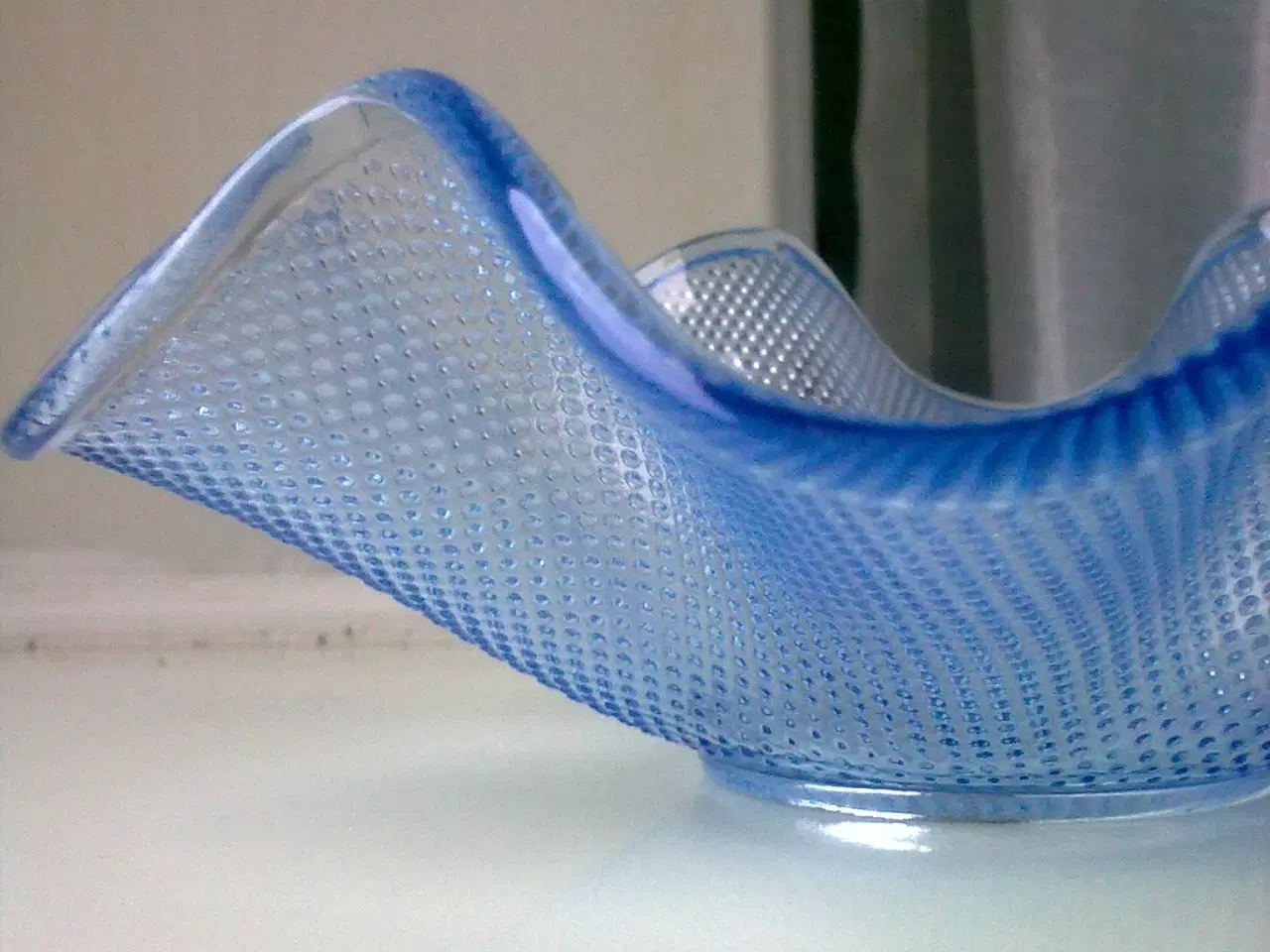 Billede 4 - Skål på D' i lyseblå med flæser & facetter