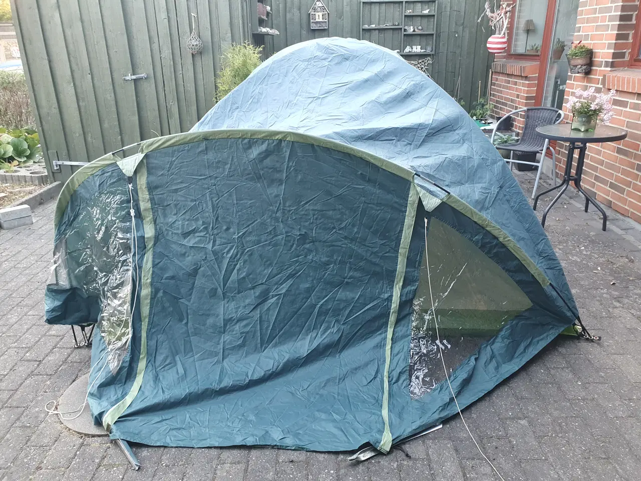 Billede 2 - Skal du til festival el. andet, her er 2 telte.