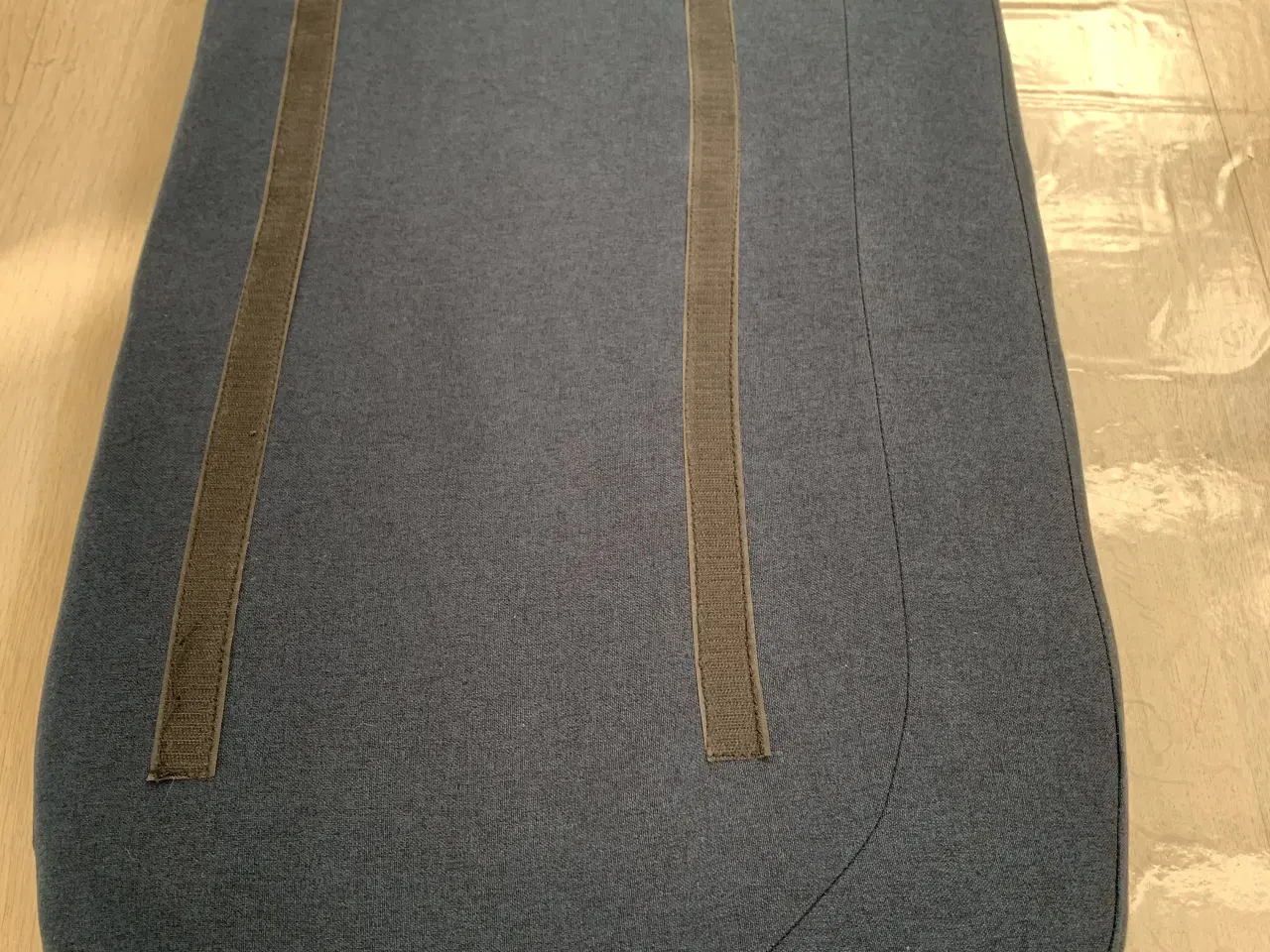 Billede 4 - 2 personers sofa i mørkeblå