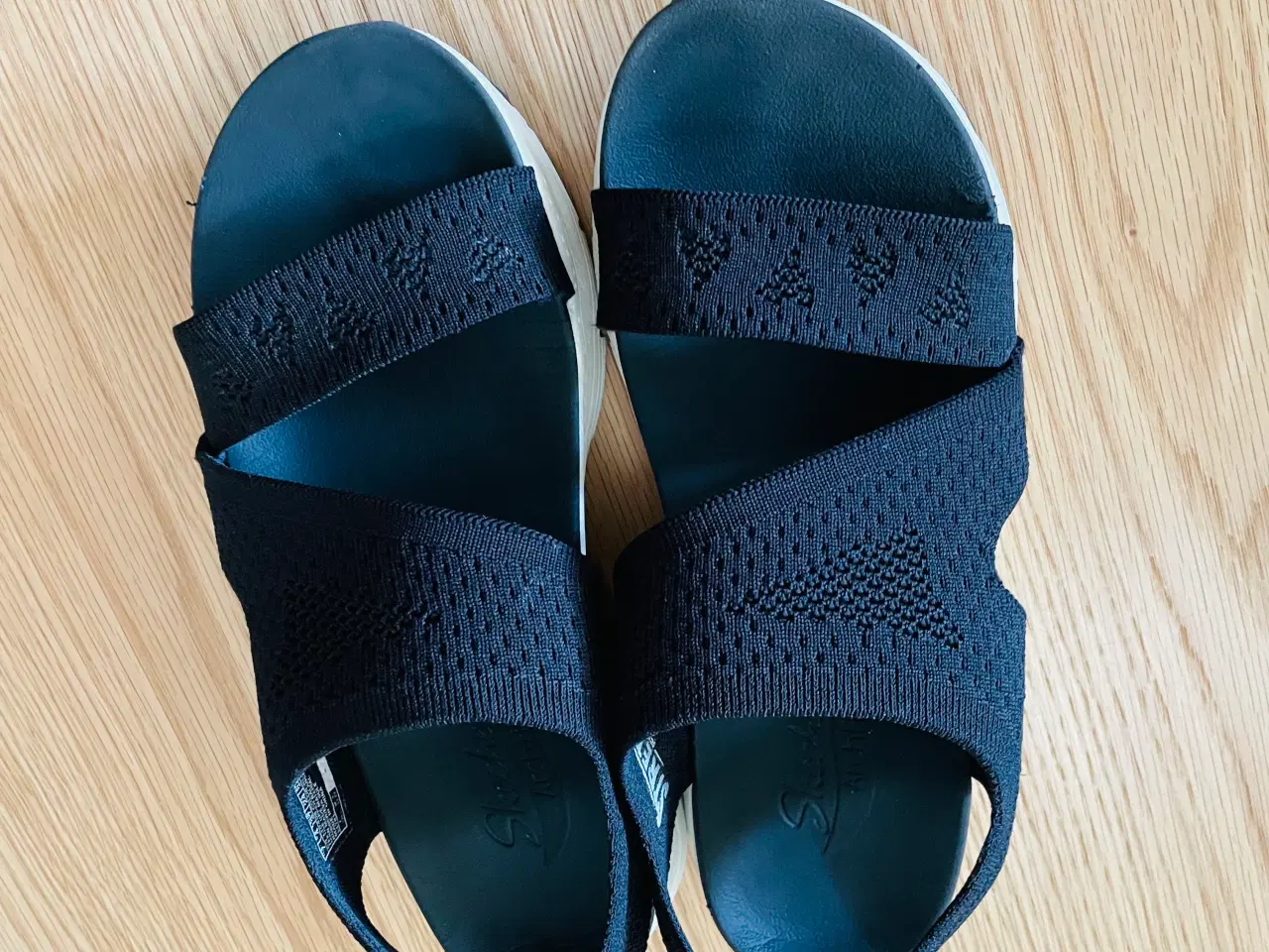 Billede 1 - Skechers sandaler 