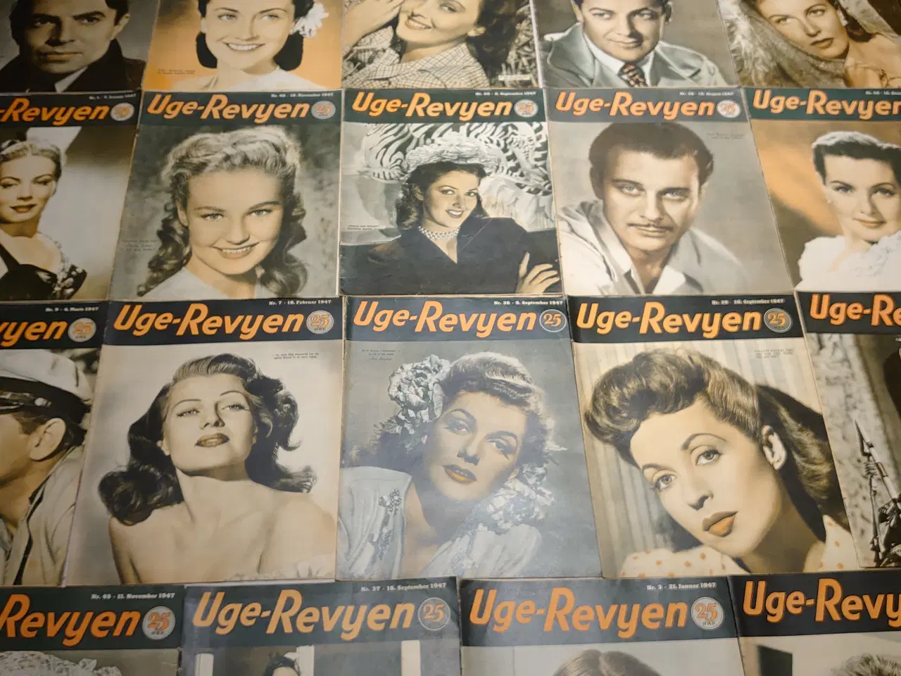 Billede 3 - 21 stk Uge-Revyen fra 1947. Format (21,5 x 27)cm