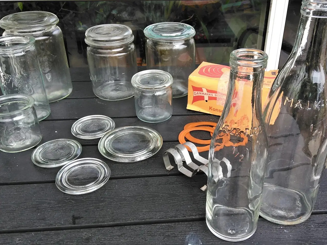 Billede 4 - Henkogningsglas/ mælke flasker